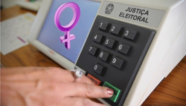 urna eletrônica com símbolo feminino