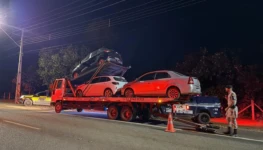 Operação Clandestinos resultou na apreensão de 11 veículos em situação irregular Foto Abelson Ribeiro