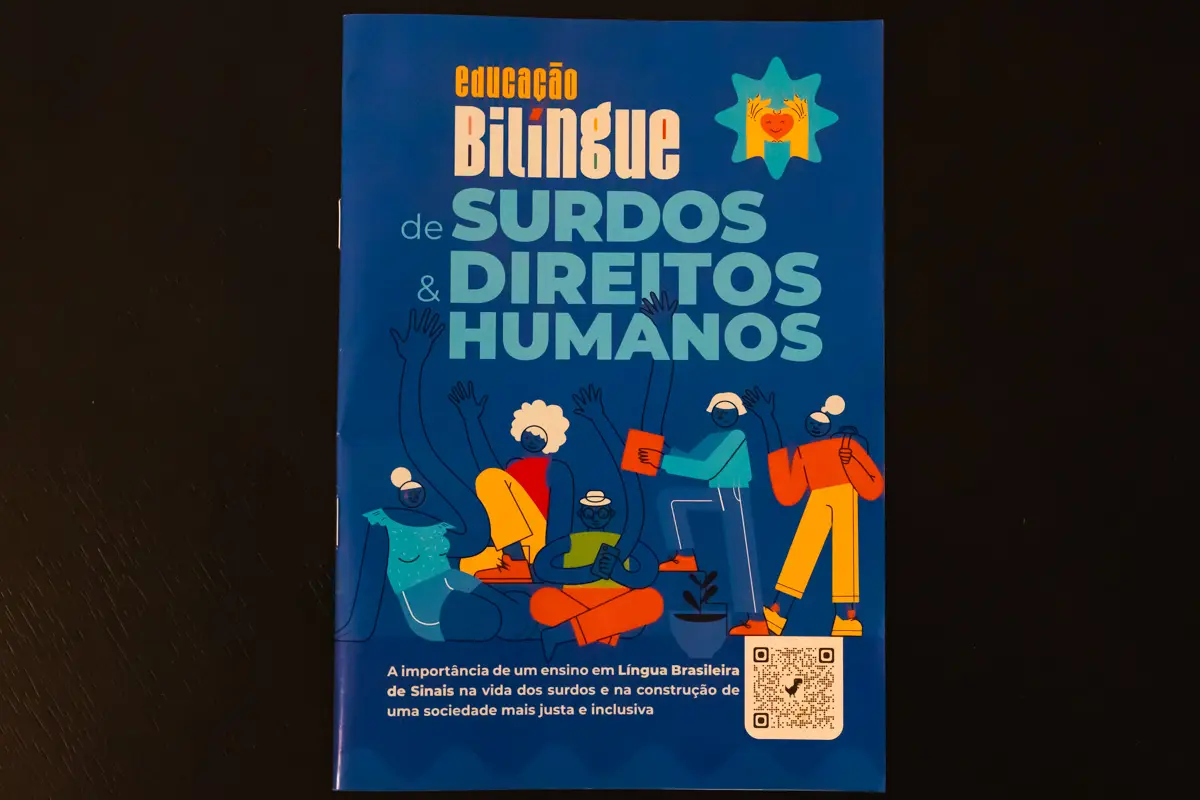 20250925_cartilhaeducaçãobilíngueparasurdos_danieldossantos (1)