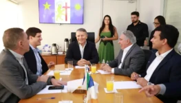 Encontro ocorreu no gabinete do prefeito de Palmas e contou com presença de autoridades nacionais e estaduais – Foto Flávio Cavalera