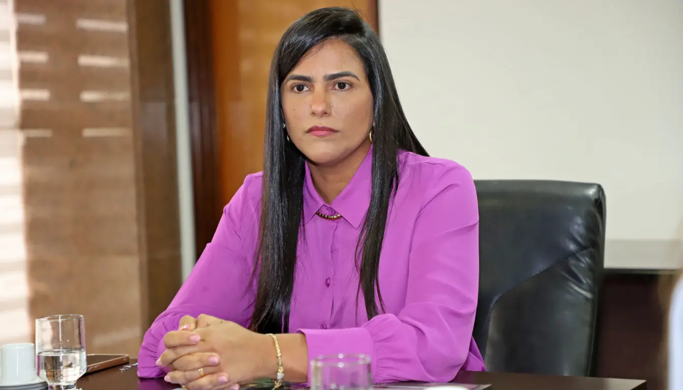 F2-Primeira-dama-Karynne-Sotero-scaled-1-1344x768