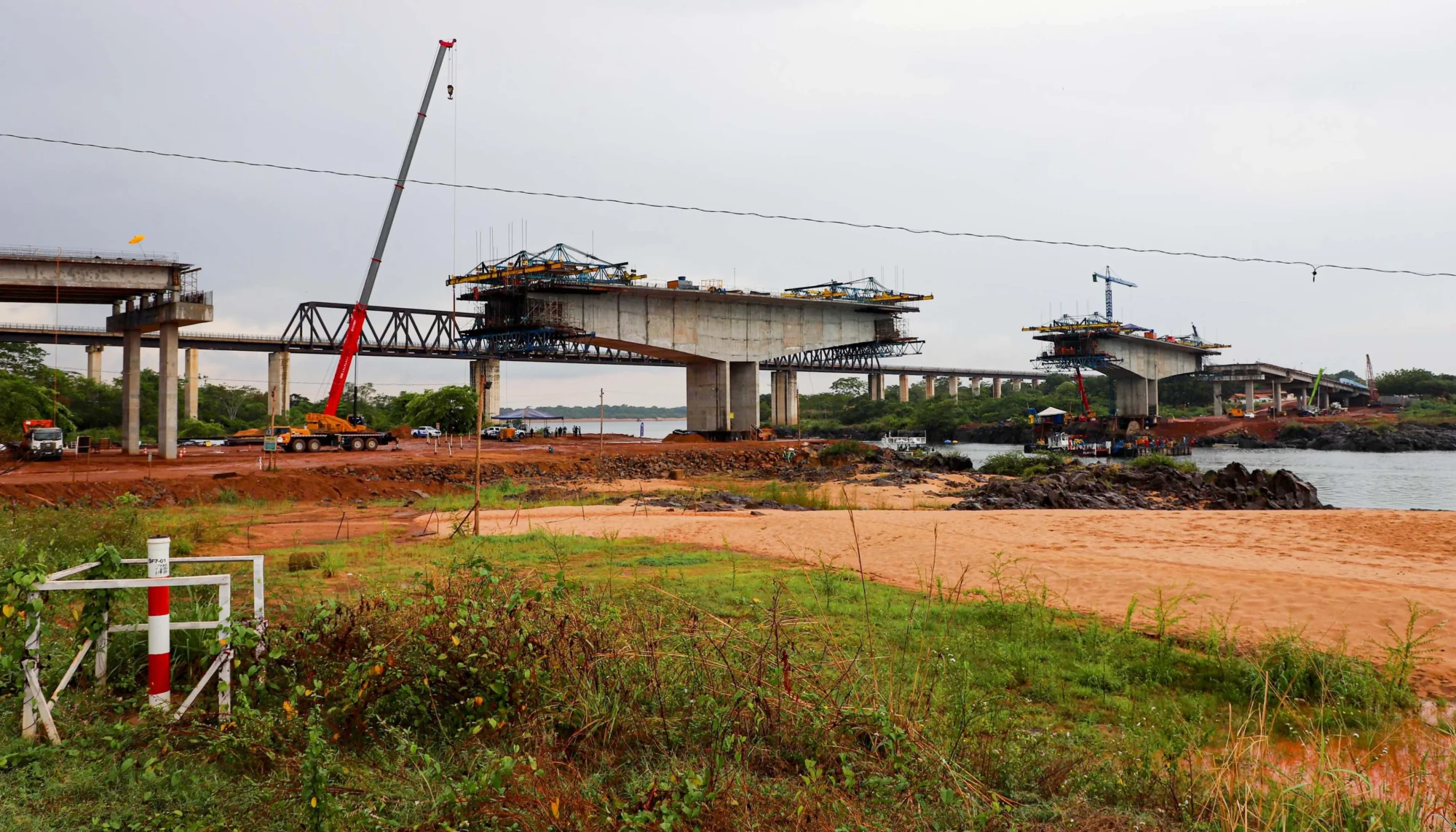 F8-Obras de construção da Ponte JK, que ligava os estados do Tocantins e do Maranhão, na BR-226-entre Aguiarnópolis-TO e Estreito-MA. Foto-Márcio Vieira-Governo do Tocantins-1