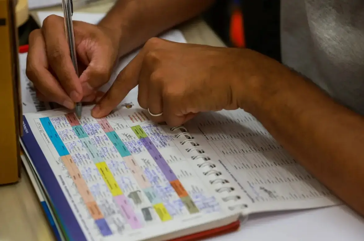 5b6b6941-533d-4b6a-bdfd-32edcd6fd3f1