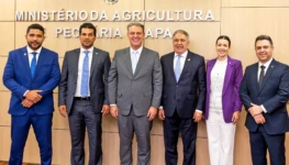 F1-Gov Laurez Moreira, apresentou ao ministro da Agricultura o pedido-Foto Vinícius Santa Rosa-GovTO