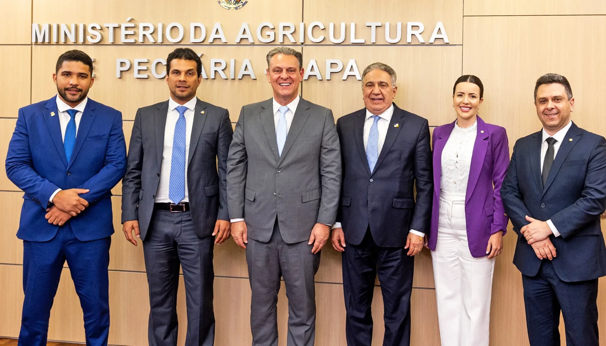 F1-Gov Laurez Moreira, apresentou ao ministro da Agricultura o pedido-Foto Vinícius Santa Rosa-GovTO