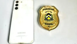 Celular foi apreendido com o suspeito