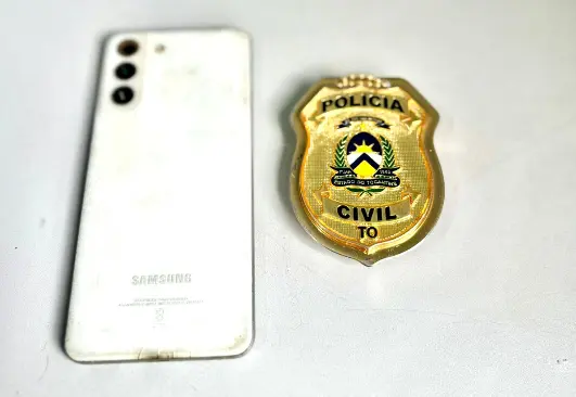 Celular foi apreendido com o suspeito