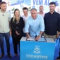 F7-Governador assinando - Foto Marcio Vieira - Governo do Tocantins