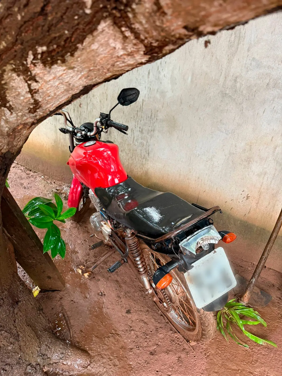 Motocicleta usada no crime foi apreendida com o suspeito