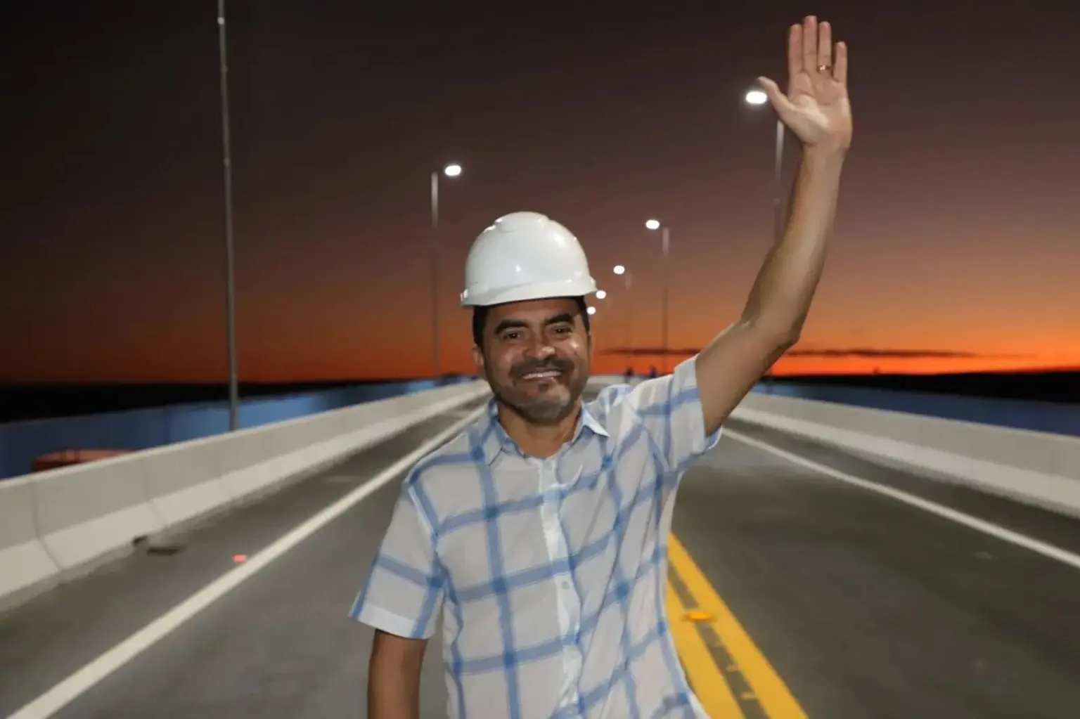 WhatsApp Image 2025-12-06 at 08.34.08