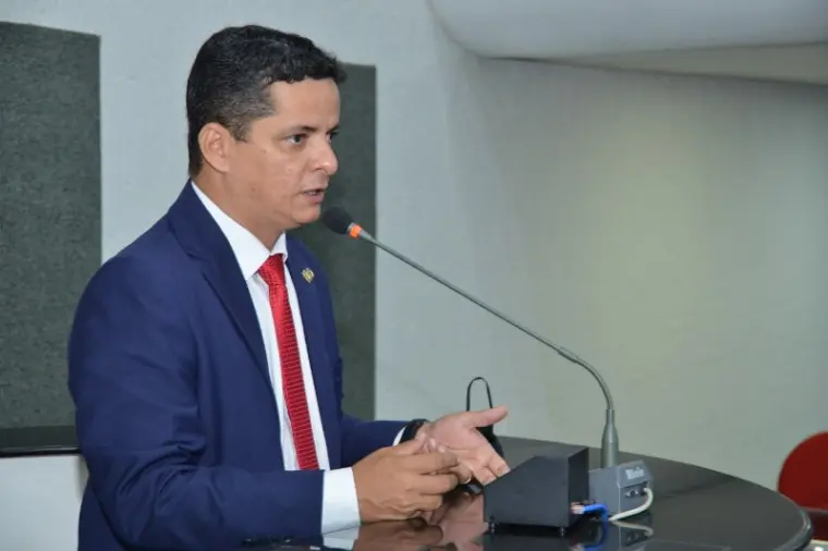 6043845e9a0f7f965b6a2023eae79a3c