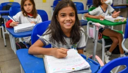 Aluna - Arquivo Secom