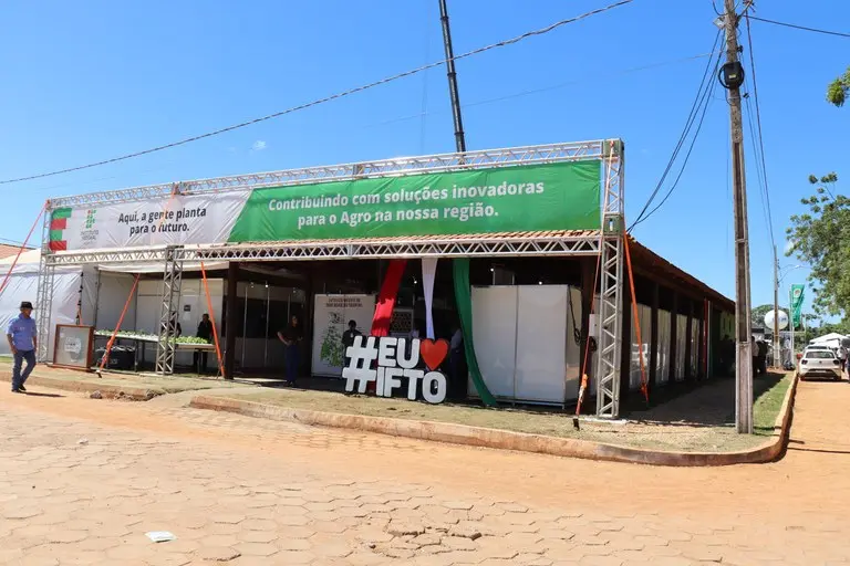 51da300b-bbff-4324-a74f-08e52afcdfe6