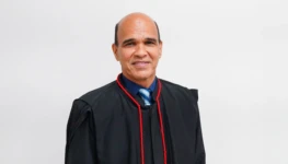 Boneco José Demóstenes de Abreu 23-10-2025-Francisca Coelho MPTO - 01410 (1)