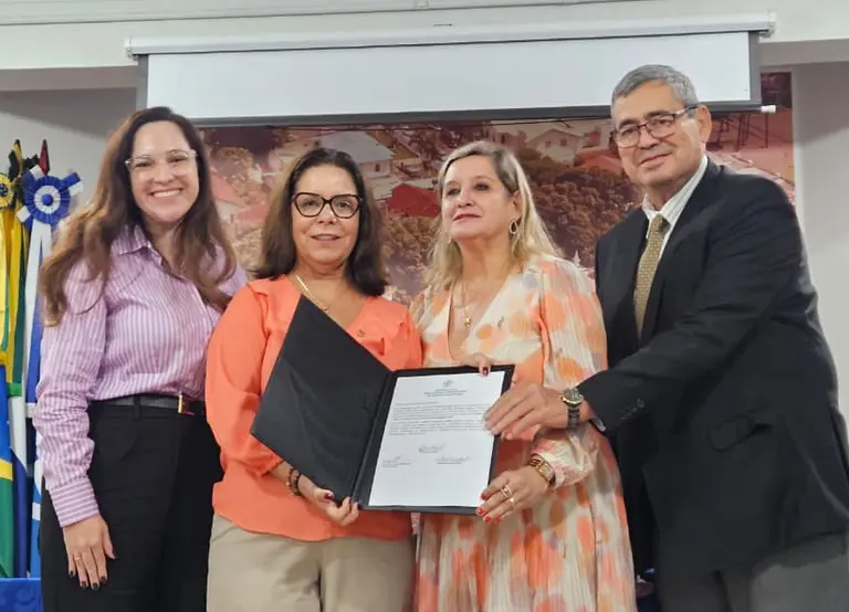 f8672f8c-759e-49b6-bd07-2d60b4612b28