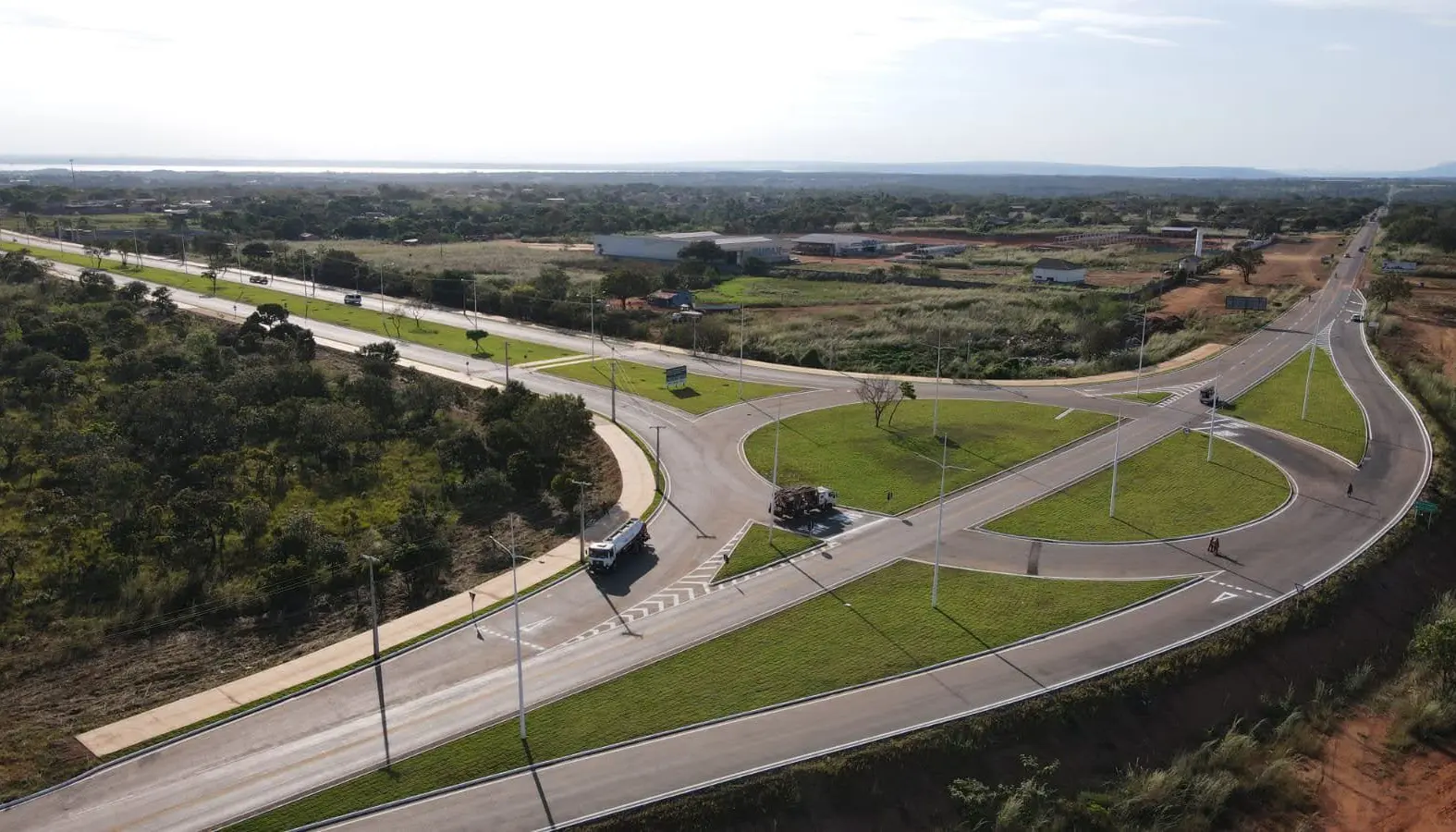 F4-Entroncamento da Avenida NS-15 com a rodovia TO-010, no trecho saida para Miracema do TO-foto-Inácio Neto-GovTO-1
