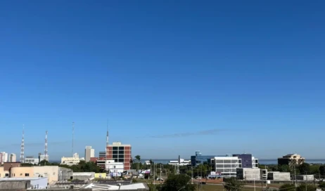 Tempo quente e seco