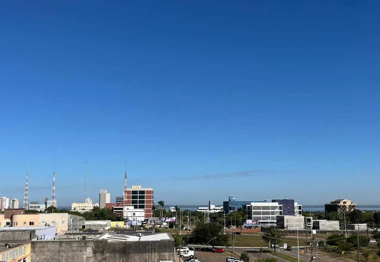 Tempo quente e seco