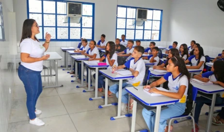 f4-sala-de-aula-foto-marcio-vieira-govto-scaled