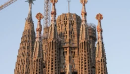 gaudi-torre-de-jesus-cristo