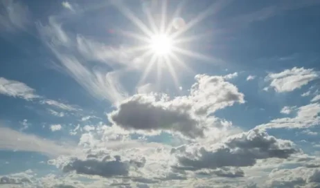 the-scenery-view-of-the-sun-and-blue-sky-in-sunny-day-photo
