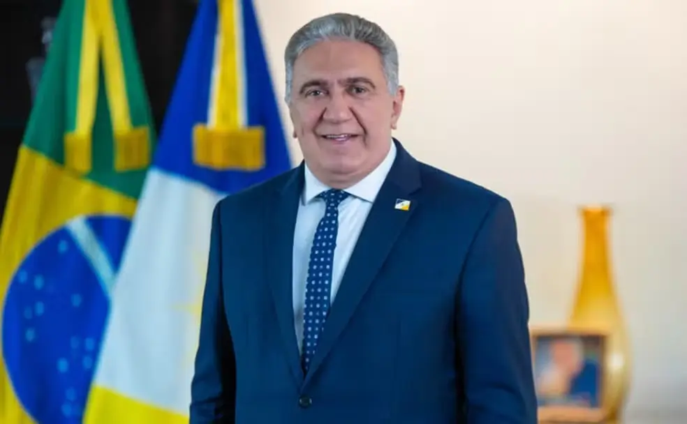Ato publicado no Diário Oficial restabelece cargos da equipe de Laurez Moreira e cumpre determinação da Justiça