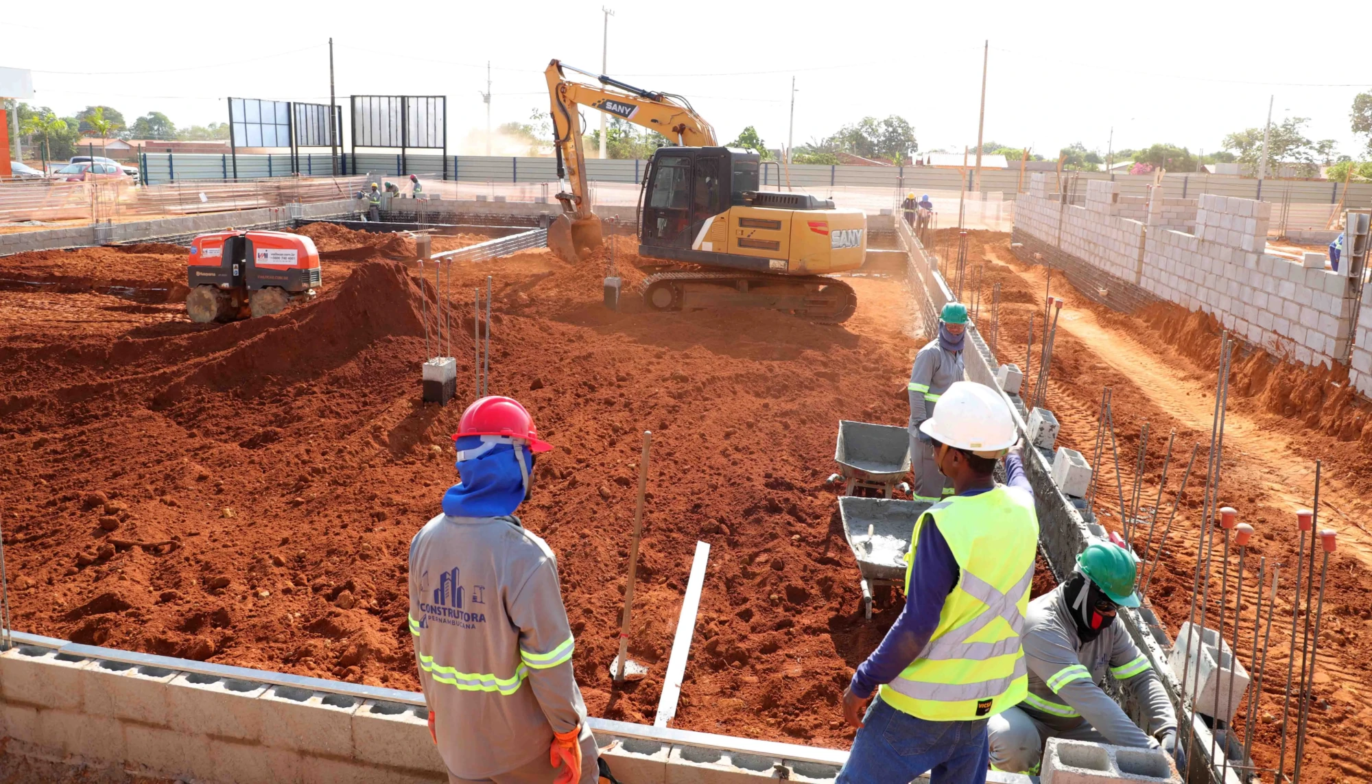 001-Obra Construção -Fotos Ademir dos Anjos-GovTO-1