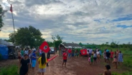 Foto-Comunicacao-do-MST-no-Tocantins-Familias-do-Acampamento-Beatriz-Bandeira-comemora-a-portaria-de-criacao-do-Assentamento-03-768x576 (1)