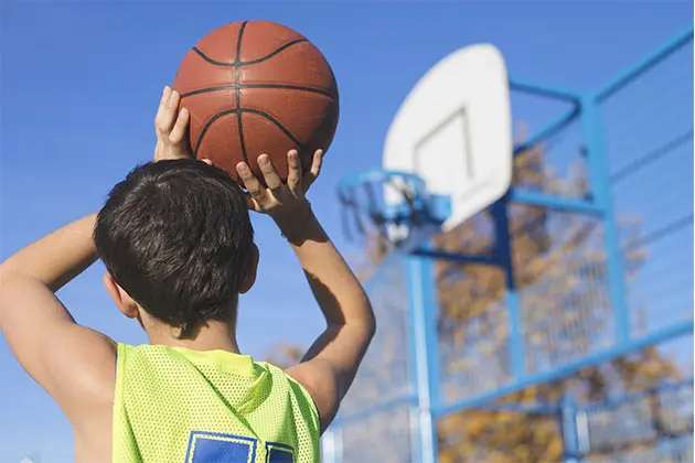 2022-01-17-basquete-para-crianças-meio