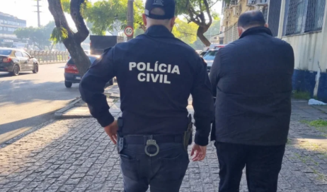 475816