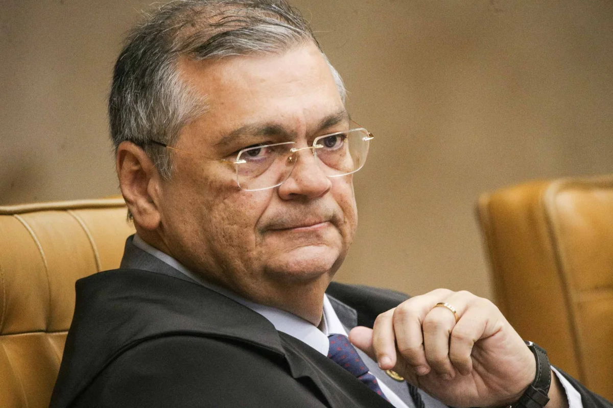 ministro-flavio-dino-do-supremo-tribunal-federal-stf-no-plenario-do-stf-metropoles-2-scaled